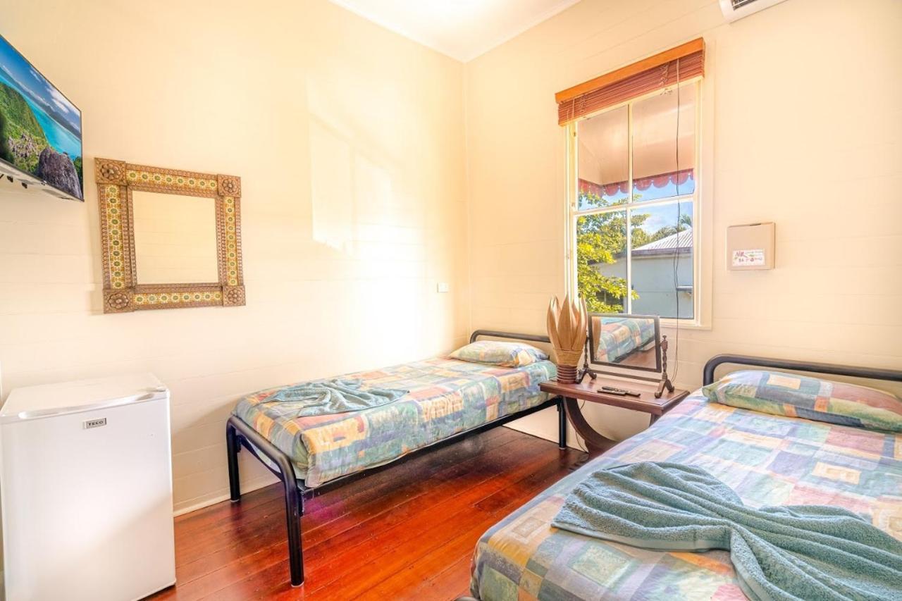 凱恩斯 绿洲旅行者旅舍旅舍 外观 照片 A typical room at the backpacker's