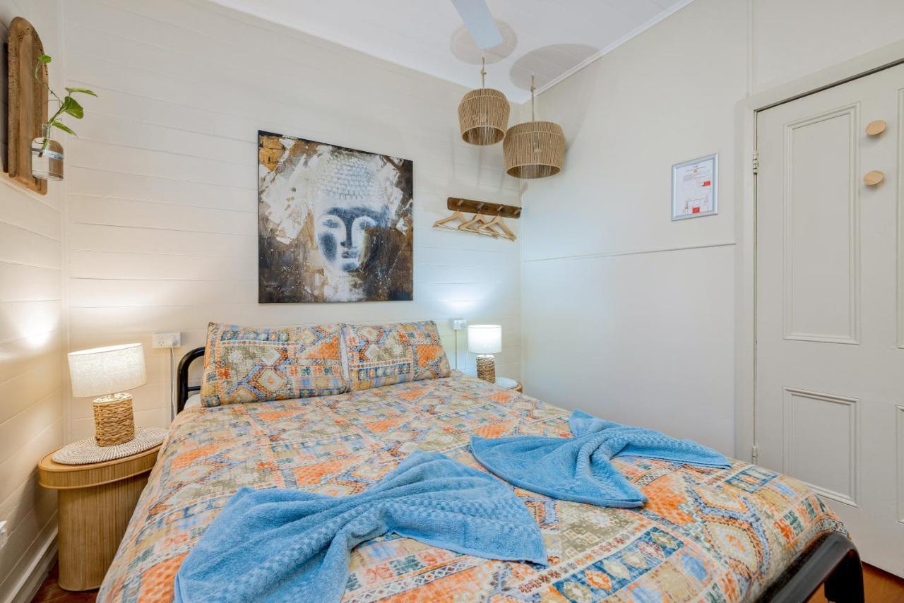 凱恩斯 绿洲旅行者旅舍旅舍 外观 照片 A bedroom at the hotel